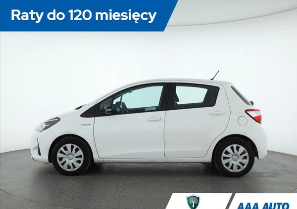 Toyota Yaris cena 44000 przebieg: 152162, rok produkcji 2017 z Trzebinia małe 154